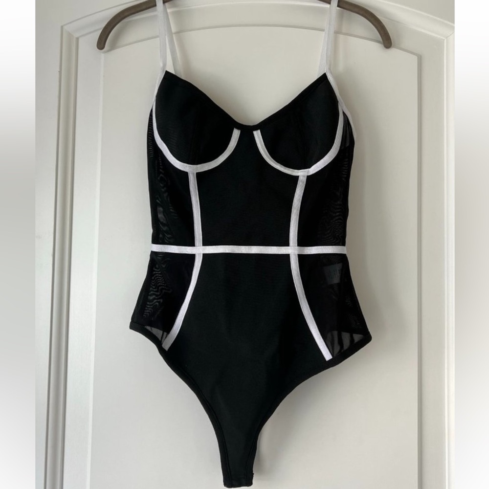 Revolve by the way bodysuit. Black & White Mesh Side Panels. Size small